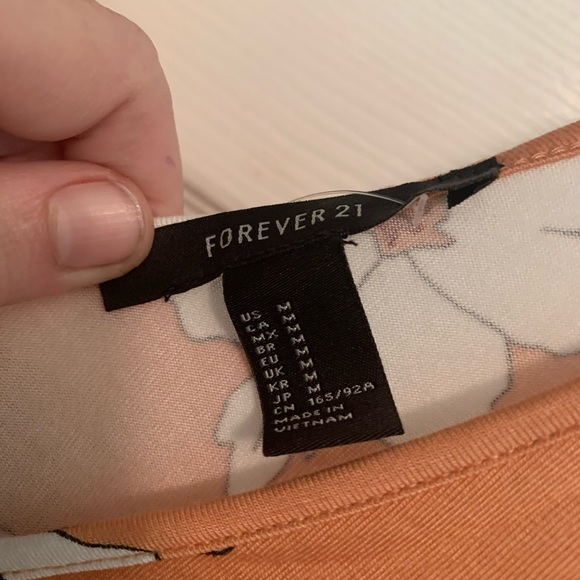 Peach Floral print Dress - Picture 4 of 6